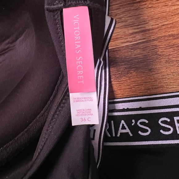 Victoria’s Secret Bikini - Picture 4 of 4